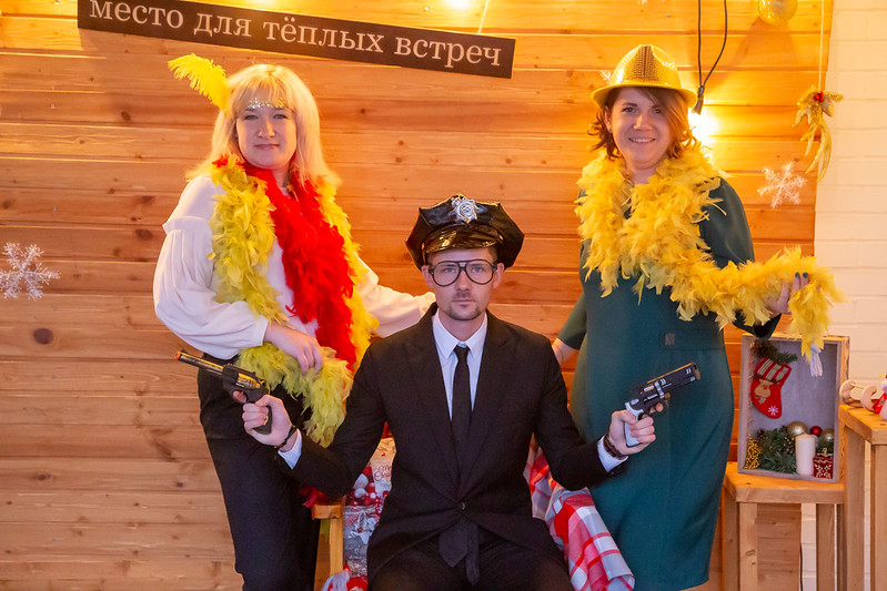 Форматы празднования новогоднего корпоратива в generalCities.Ханты-Мансийске: от классики до креатива