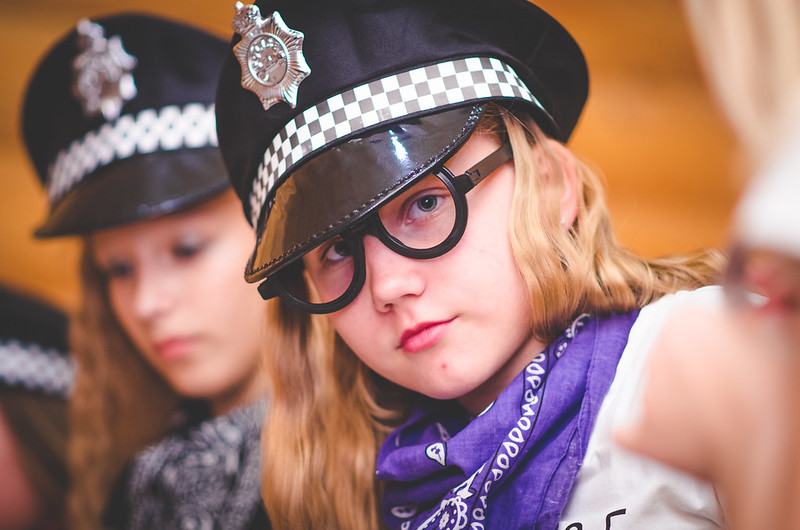 Как отметить 8 Марта в школе: веселый праздничный концерт в generalCities.Ханты-Мансийске