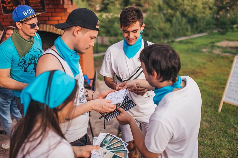 Как отметить майские праздники на природе в generalCities.Ханты-Мансийске — идеи отдыха, квесты и сценарии