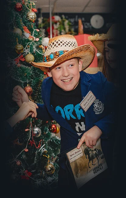 Новый год в школе в generalCities.Ханты-Мансийске.